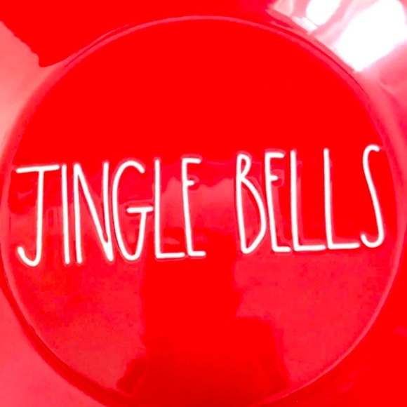 NWT Rae Dunn Red Ceramic Christmas Seasonal Holiday Pie Plate āJINGLE BELLSā - Picture 2 of 3